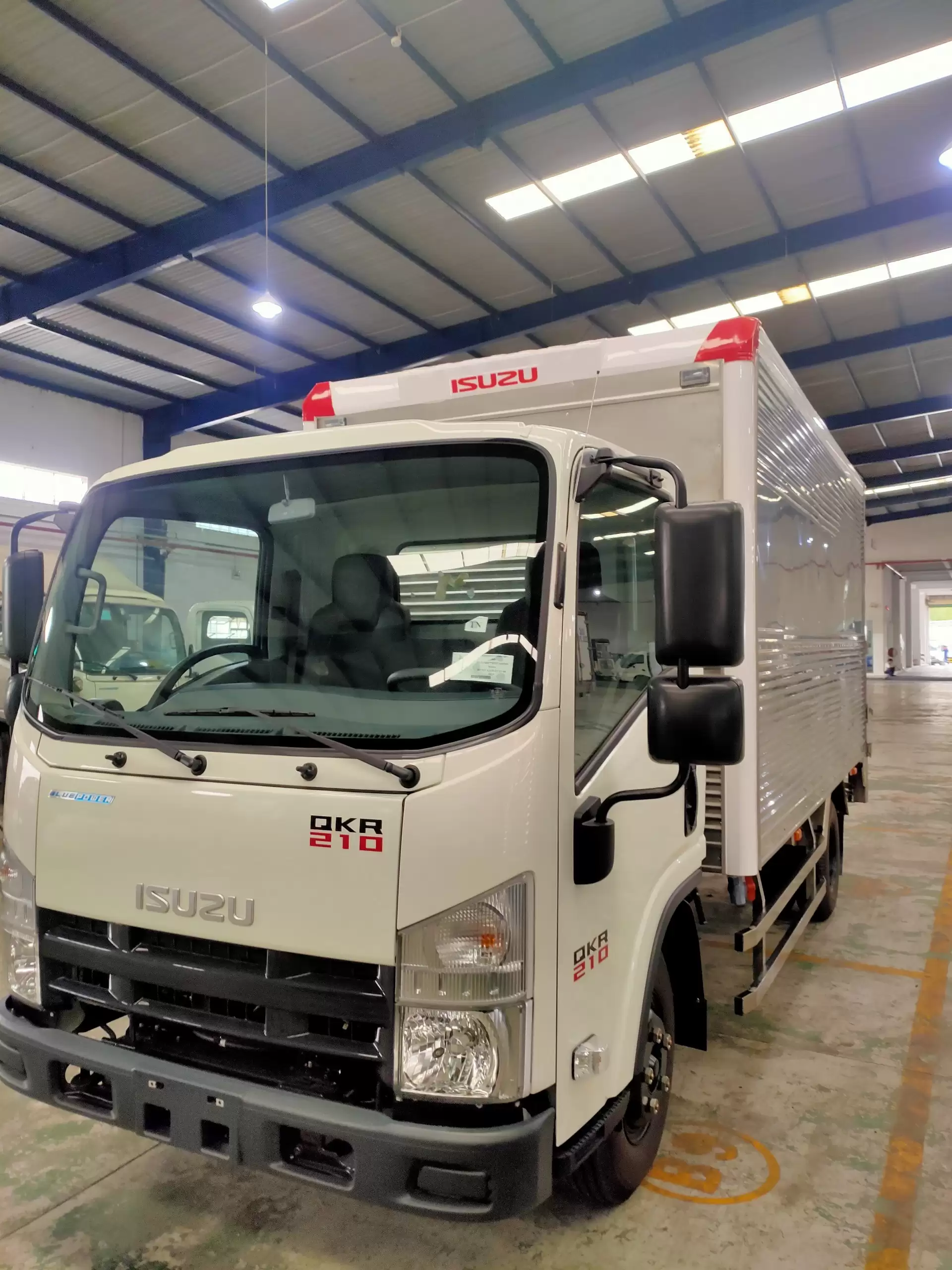 Xe tải Isuzu 2t5